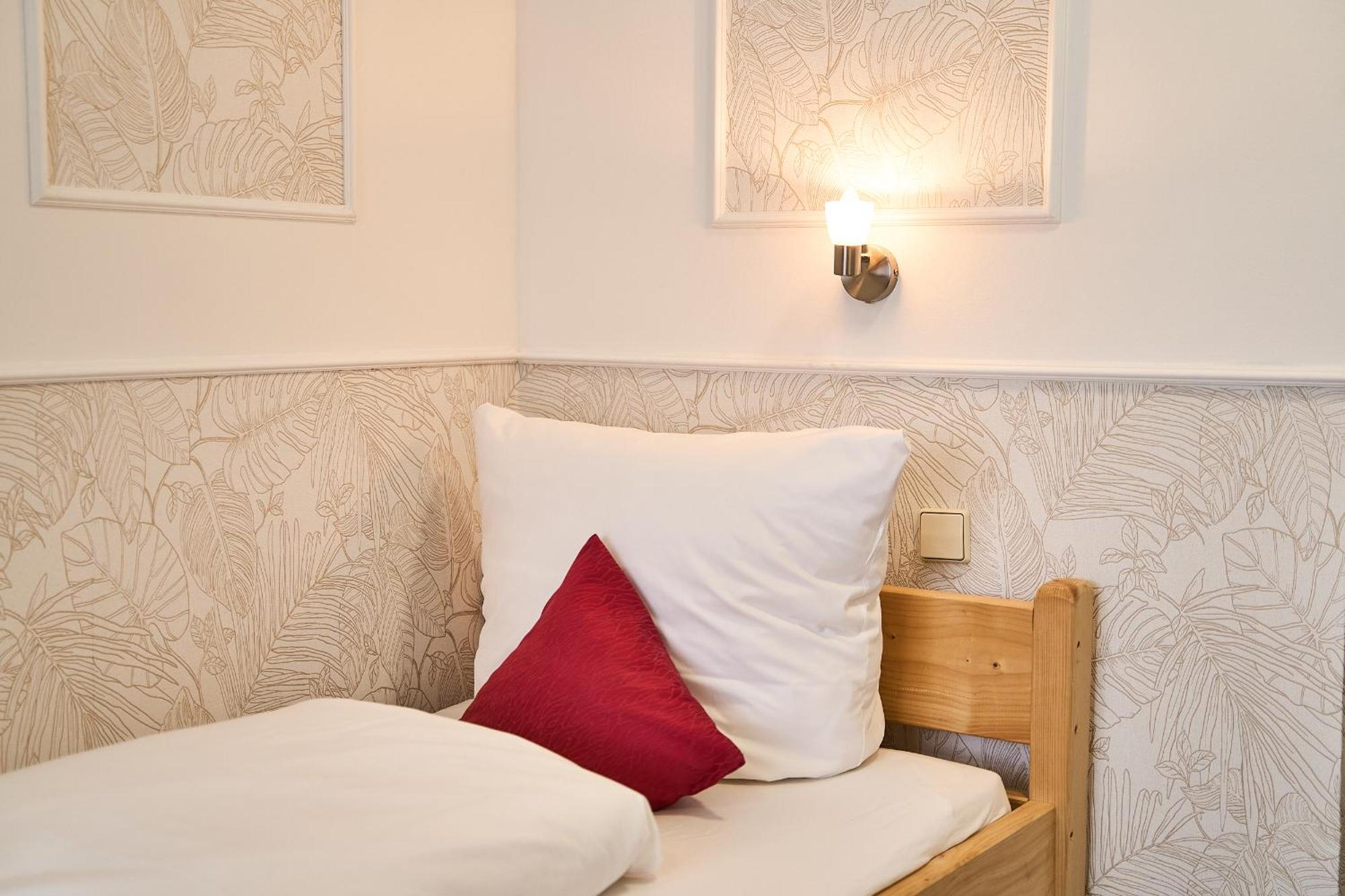 Hotel Maximo Pinneberg Zewnętrze zdjęcie