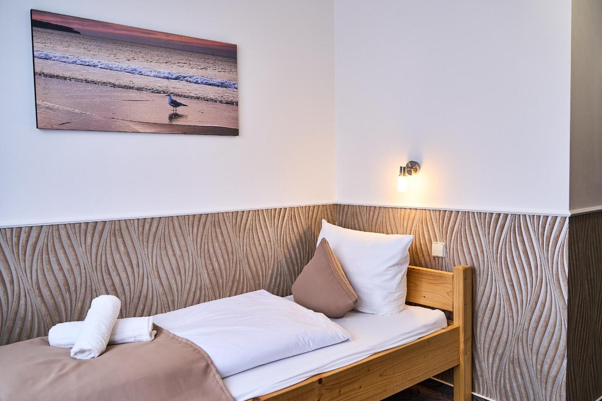 Hotel Maximo Pinneberg Zewnętrze zdjęcie